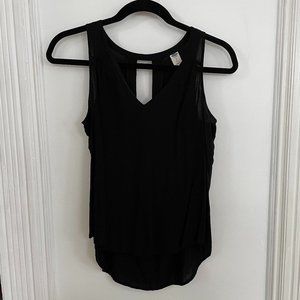 V Neck Sleeveless Top